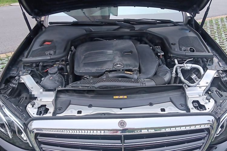 Used Mercedes-Benz E-Class 2020 Restyled E 300 L Exclusive Edition Engine Bay
