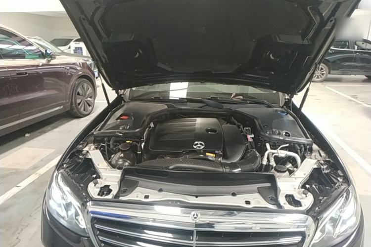 Used Mercedes-Benz E-Class 2020 Facelift E 260 L Engine Bay