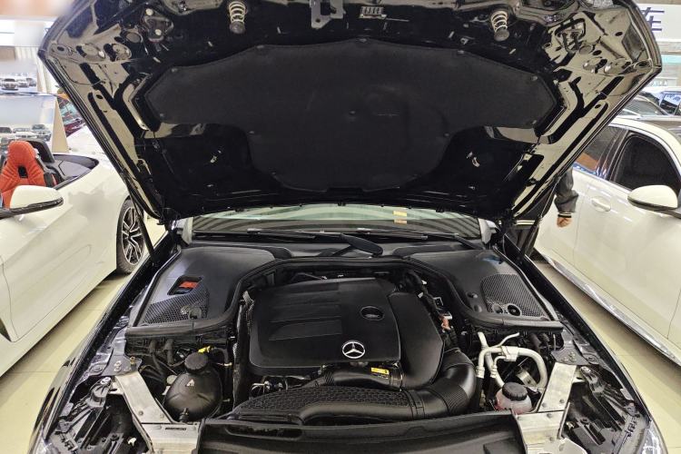 Used Mercedes-Benz E-Class 2020 Facelift E 260 L Engine Bay