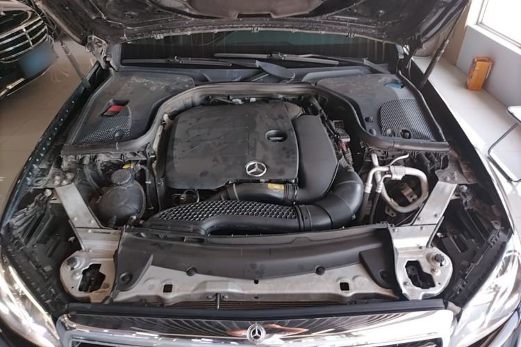 Used Mercedes-Benz E-Class 2020 E 300 L Luxury Model Engine Bay