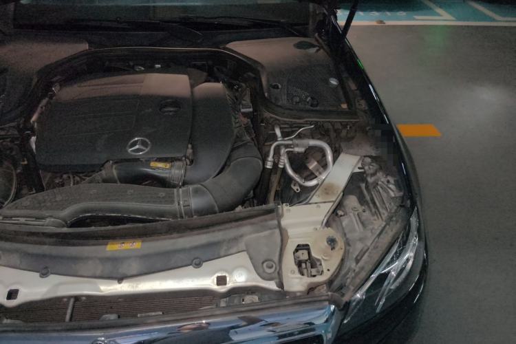 Used Mercedes-Benz E-Class 2020 E 300 L Luxury Model Engine Bay Left