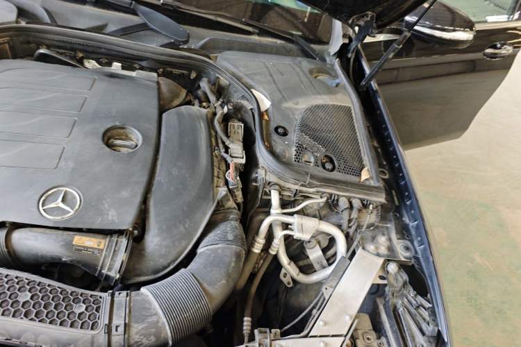 Used Mercedes-Benz E-Class 2020 Facelift E 300 L Stylish Edition Engine Bay Left