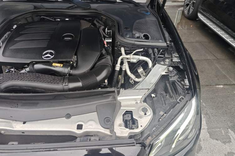 Used Mercedes-Benz E-Class 2020 Restyled E 300 L Sport Exclusive Edition Engine Bay Left