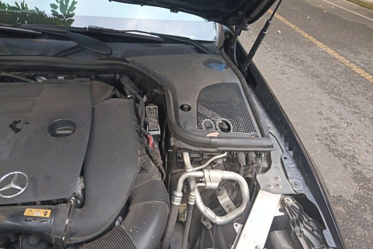 Used Mercedes-Benz E-Class 2020 E 300 L Luxury Model Engine Bay Left