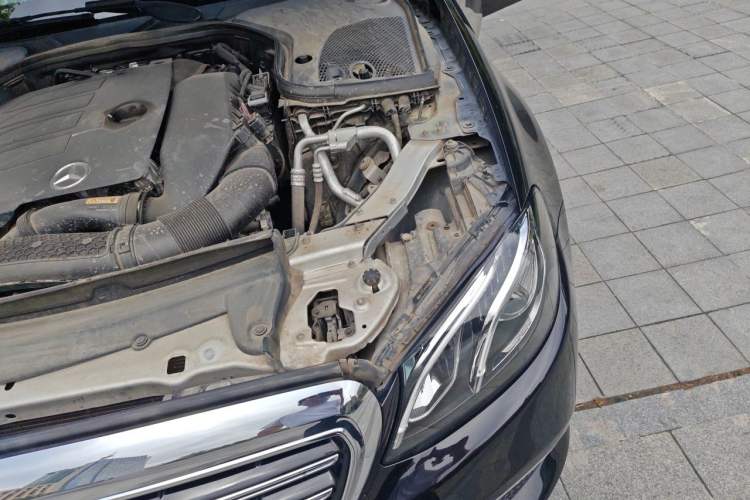 Used Mercedes-Benz E-Class 2020 E 300 L Stylish Model Engine Bay Left