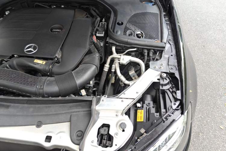 Used Mercedes-Benz E-Class 2020 Restyled E 300 L Exclusive Edition Engine Bay Left