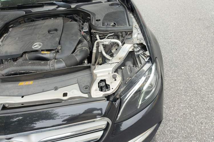Used Mercedes-Benz E-Class 2020 Restyled E 300 L Sport Exclusive Edition Engine Bay Left