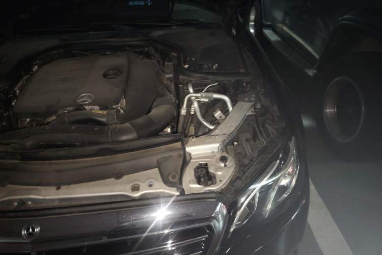 Used Mercedes-Benz E-Class 2020 Facelift E 300 L Stylish Edition Engine Bay Left