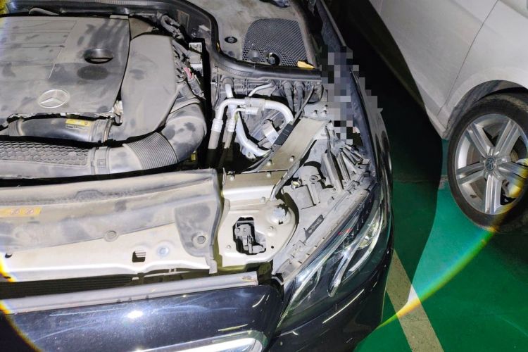 Used Mercedes-Benz E-Class 2020 Restyled E 300 L Sporty and Stylish Edition Engine Bay Left