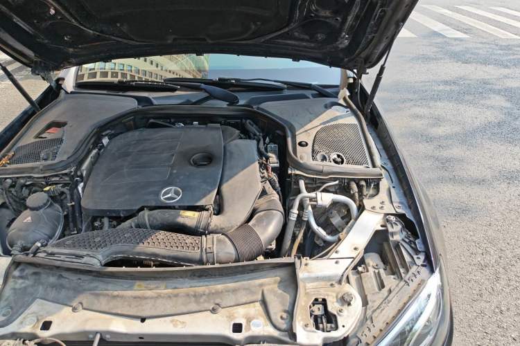 Used Mercedes-Benz E-Class 2020 Restyled E 300 L Sporty and Stylish Edition Engine Bay Left