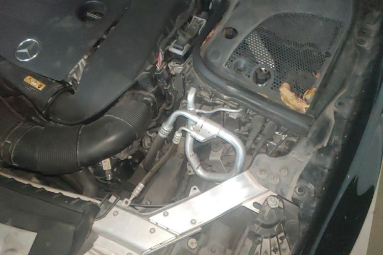 Used Mercedes-Benz E-Class 2020 Restyled E 300 L Exclusive Edition Engine Bay Left