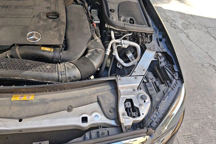 Used Mercedes-Benz E-Class 2020 Restyled E 300 L Exclusive Edition Engine Bay Left