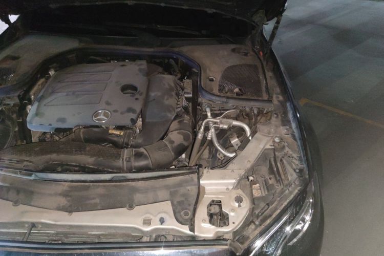 Used Mercedes-Benz E-Class 2020 Restyled E 300 L Exclusive Edition Engine Bay Left