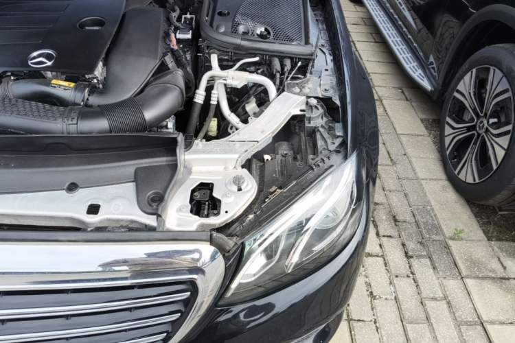 Used Mercedes-Benz E-Class 2020 Facelift E 300 L Stylish Edition Engine Bay Left