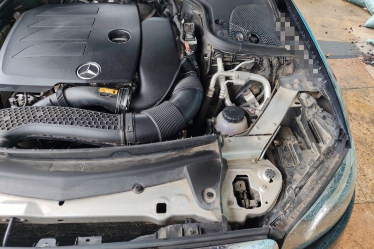 Used Mercedes-Benz E-Class 2020 E 260 L Engine Bay Left