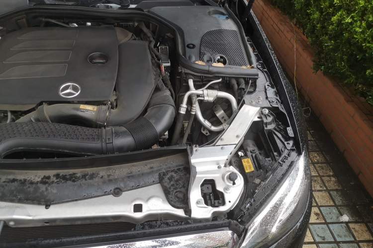 Used Mercedes-Benz E-Class 2020 Restyled E 300 L Exclusive Edition Engine Bay Left