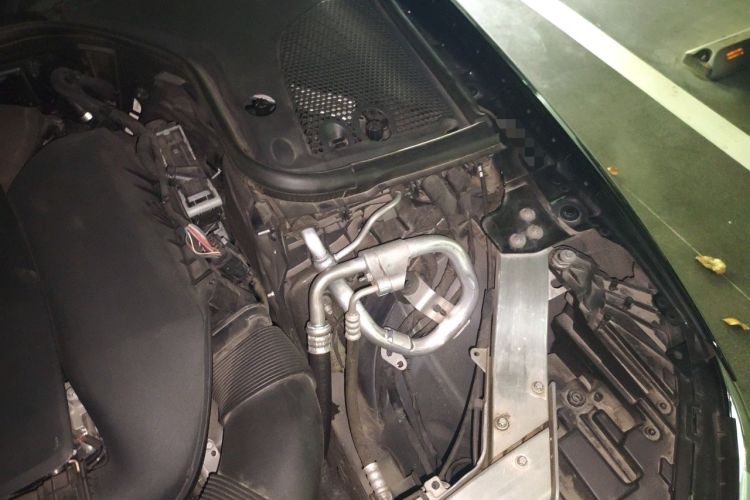 Used Mercedes-Benz E-Class 2020 Restyled E 300 L Exclusive Edition Engine Bay Left