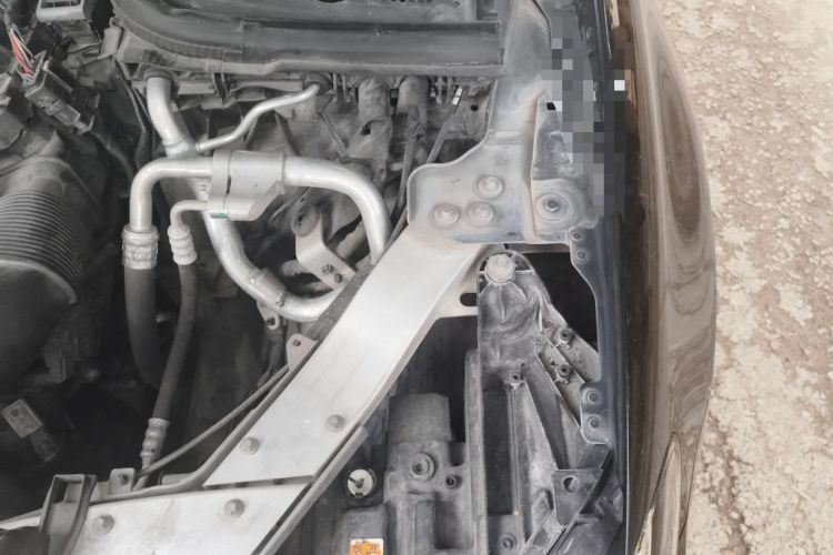 Used Mercedes-Benz E-Class 2020 Restyled E 300 L Exclusive Edition Engine Bay Left
