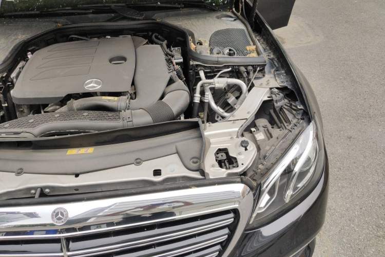 Used Mercedes-Benz E-Class 2020 E 300 L Stylish Model Engine Bay Left