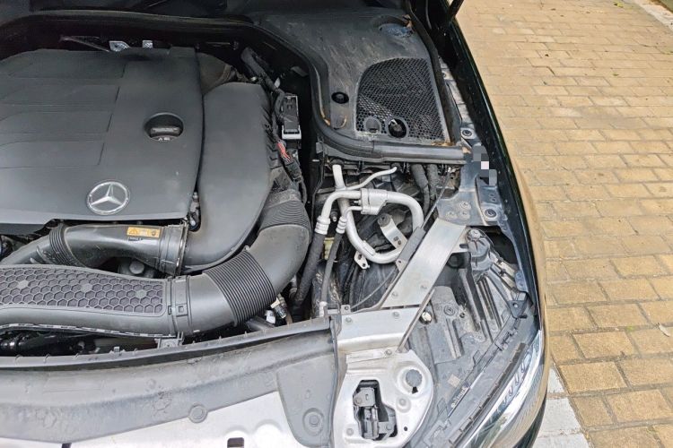 Used Mercedes-Benz E-Class 2020 E 300 L Luxury Model Engine Bay Left