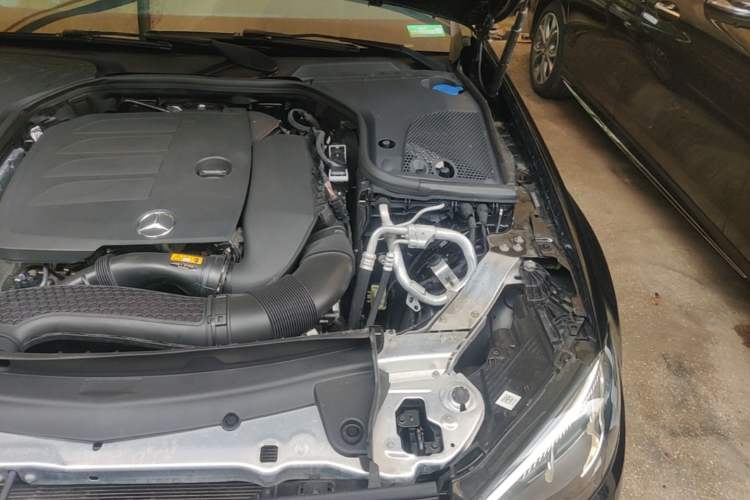 Used Mercedes-Benz E-Class 2020 E 300 L Luxury Model Engine Bay Left