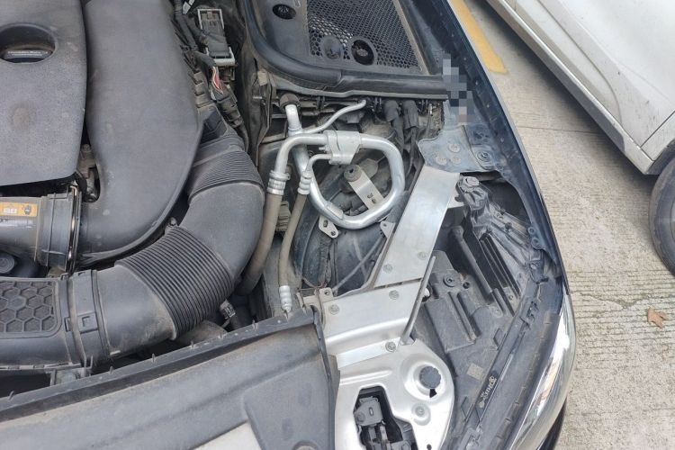 Used Mercedes-Benz E-Class 2020 Restyled E 300 L Exclusive Edition Engine Bay Left