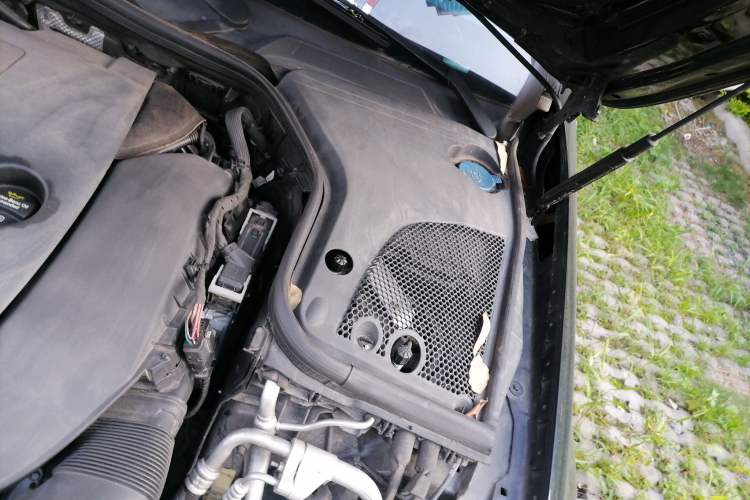 Used Mercedes-Benz E-Class 2020 E 300 L Stylish Model Engine Bay Left