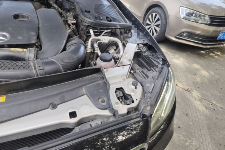 Used Mercedes-Benz E-Class 2020 E 260 L Sport Edition Engine Bay Left