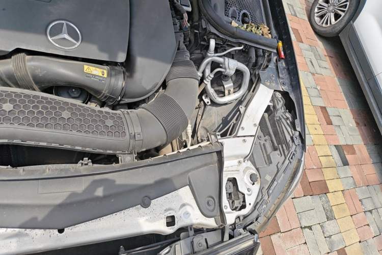 Used Mercedes-Benz E-Class 2020 Restyled E 300 L Sporty and Stylish Edition Engine Bay Left