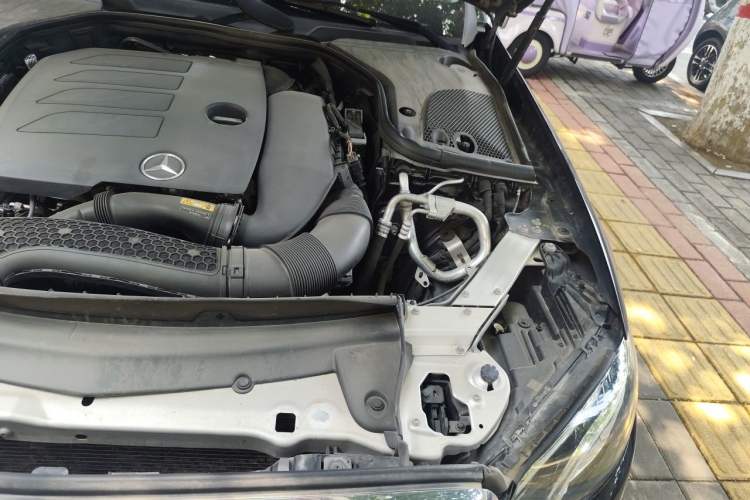 Used Mercedes-Benz E-Class 2020 E 300 L Luxury Model Engine Bay Left