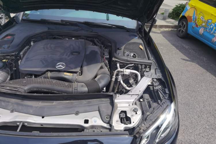 Used Mercedes-Benz E-Class 2020 E 300 L Sport Luxury Edition Engine Bay Left