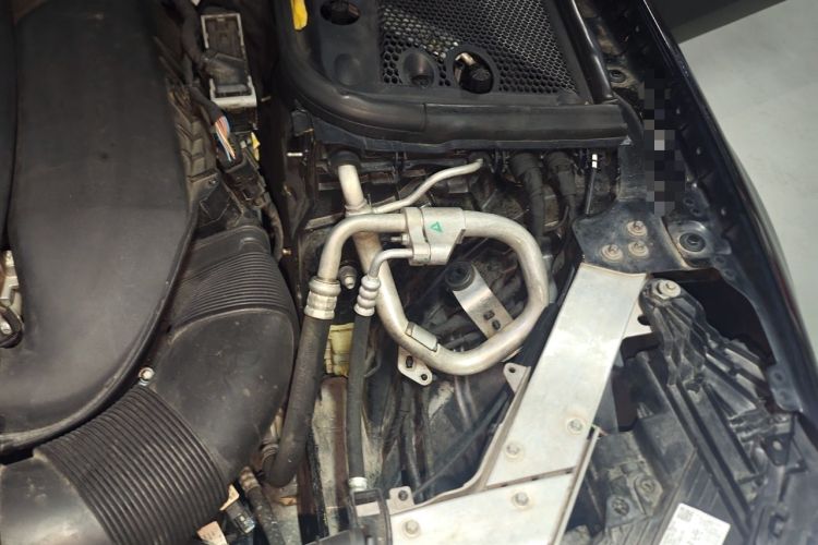 Used Mercedes-Benz E-Class 2020 E 300 L Luxury Model Engine Bay Left