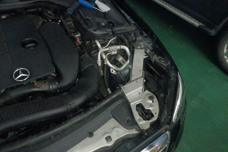 Used Mercedes-Benz E-Class 2020 Facelift E 300 L Stylish Edition Engine Bay Left