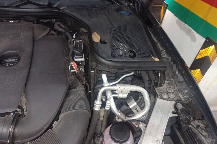 Used Mercedes-Benz E-Class 2020 Facelift E 260 L Engine Bay Left