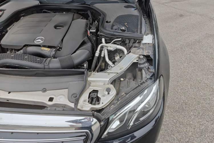 Used Mercedes-Benz E-Class 2020 Facelift E 300 L Stylish Edition Engine Bay Left