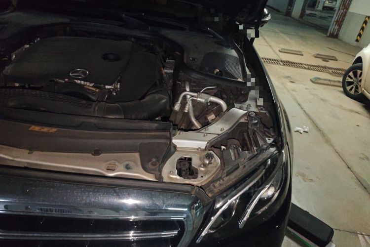 Used Mercedes-Benz E-Class 2020 Restyled E 300 L Exclusive Edition Engine Bay Left