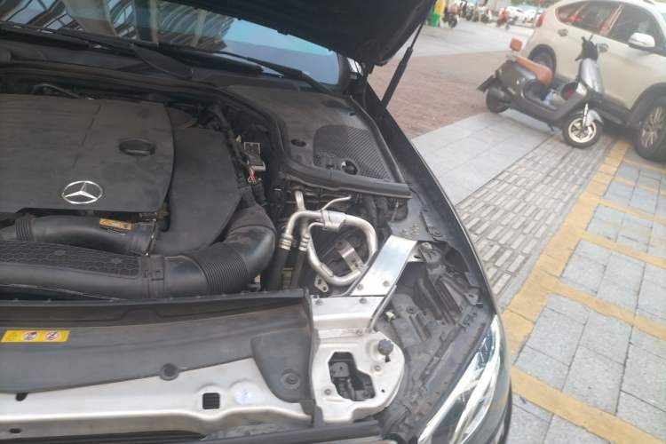 Used Mercedes-Benz E-Class 2020 E 300 L Sporty and Stylish Model Engine Bay Left