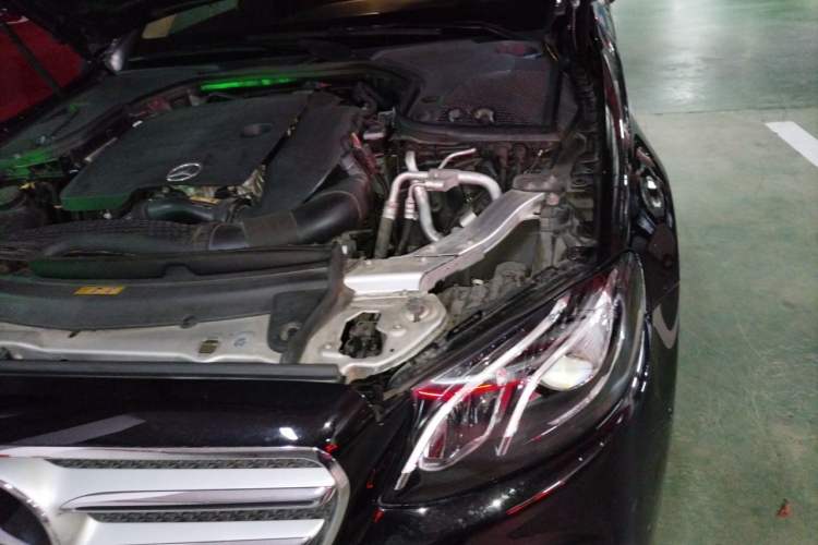 Used Mercedes-Benz E-Class 2020 E 300 L Sport Luxury Edition Engine Bay Left