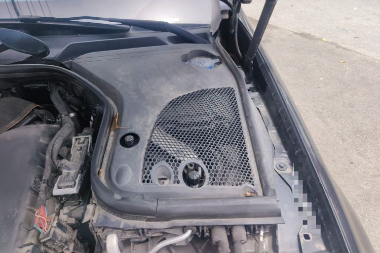 Used Mercedes-Benz E-Class 2020 Facelift E 260 L Engine Bay Left