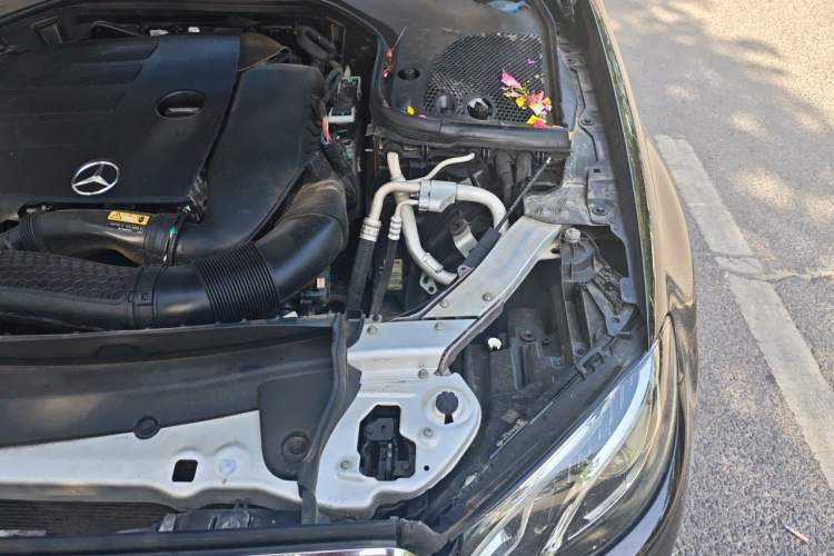 Used Mercedes-Benz E-Class 2020 E 300 L Stylish Model Engine Bay Left