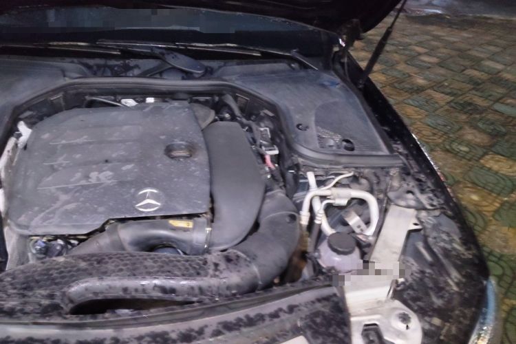 Used Mercedes-Benz E-Class 2020 E 260 L Engine Bay Left