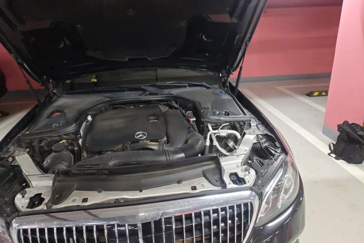 Used Mercedes-Benz E-Class 2020 E 300 L Luxury Model Engine Bay Left