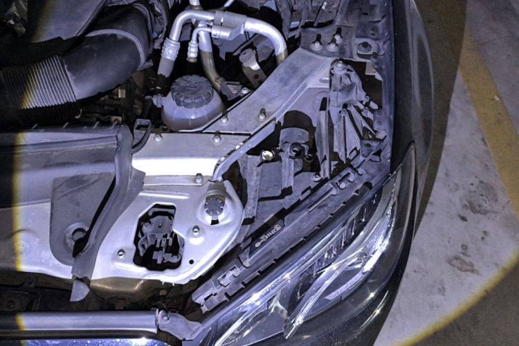 Used Mercedes-Benz E-Class 2020 Facelift E 260 L Engine Bay Left