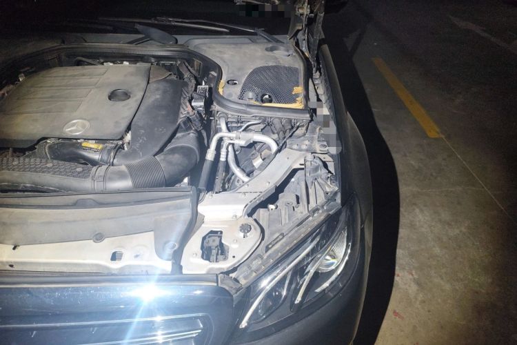 Used Mercedes-Benz E-Class 2020 E 300 L Luxury Model Engine Bay Left