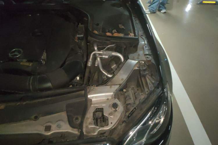 Used Mercedes-Benz E-Class 2020 Restyled E 300 L Exclusive Edition Engine Bay Left
