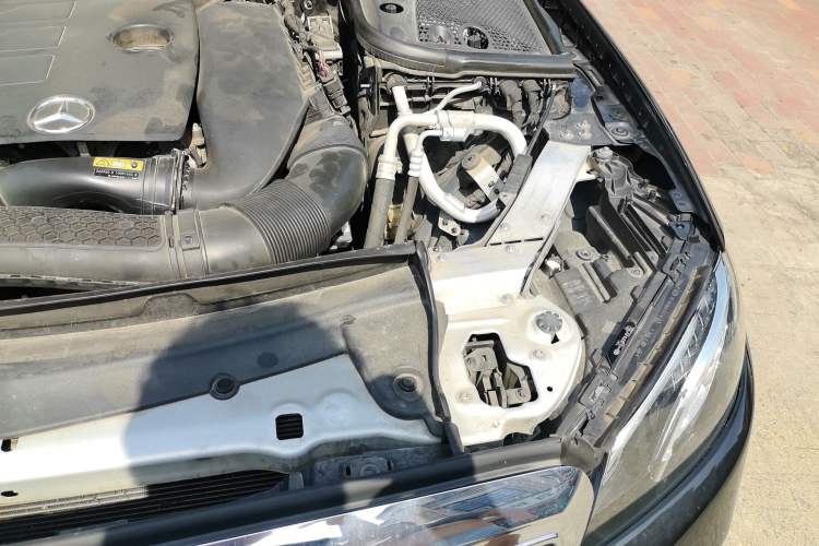 Used Mercedes-Benz E-Class 2020 Facelift E 300 L Stylish Edition Engine Bay Left