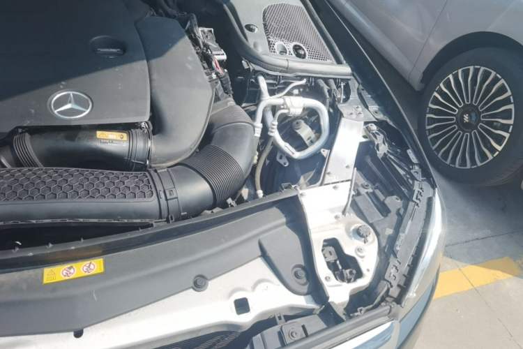 Used Mercedes-Benz E-Class 2020 E 300 L Stylish Model Engine Bay Left