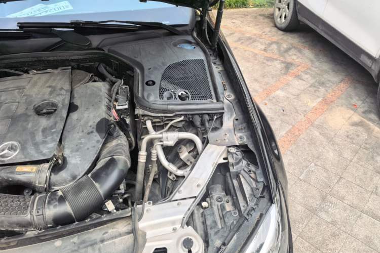 Used Mercedes-Benz E-Class 2020 E 300 L Stylish Model Engine Bay Left
