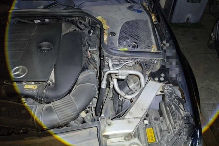 Used Mercedes-Benz E-Class 2020 E 300 L Sport Luxury Edition Engine Bay Left