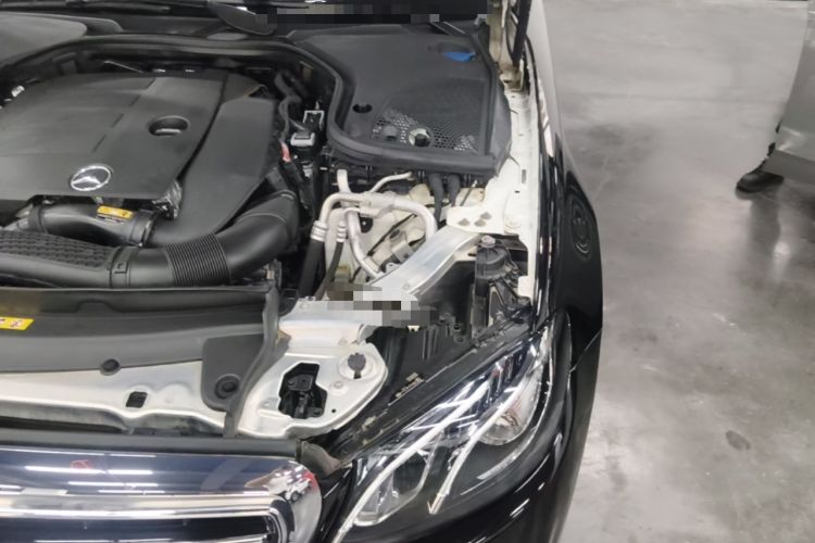 Used Mercedes-Benz E-Class 2020 E 300 L Stylish Model Engine Bay Left